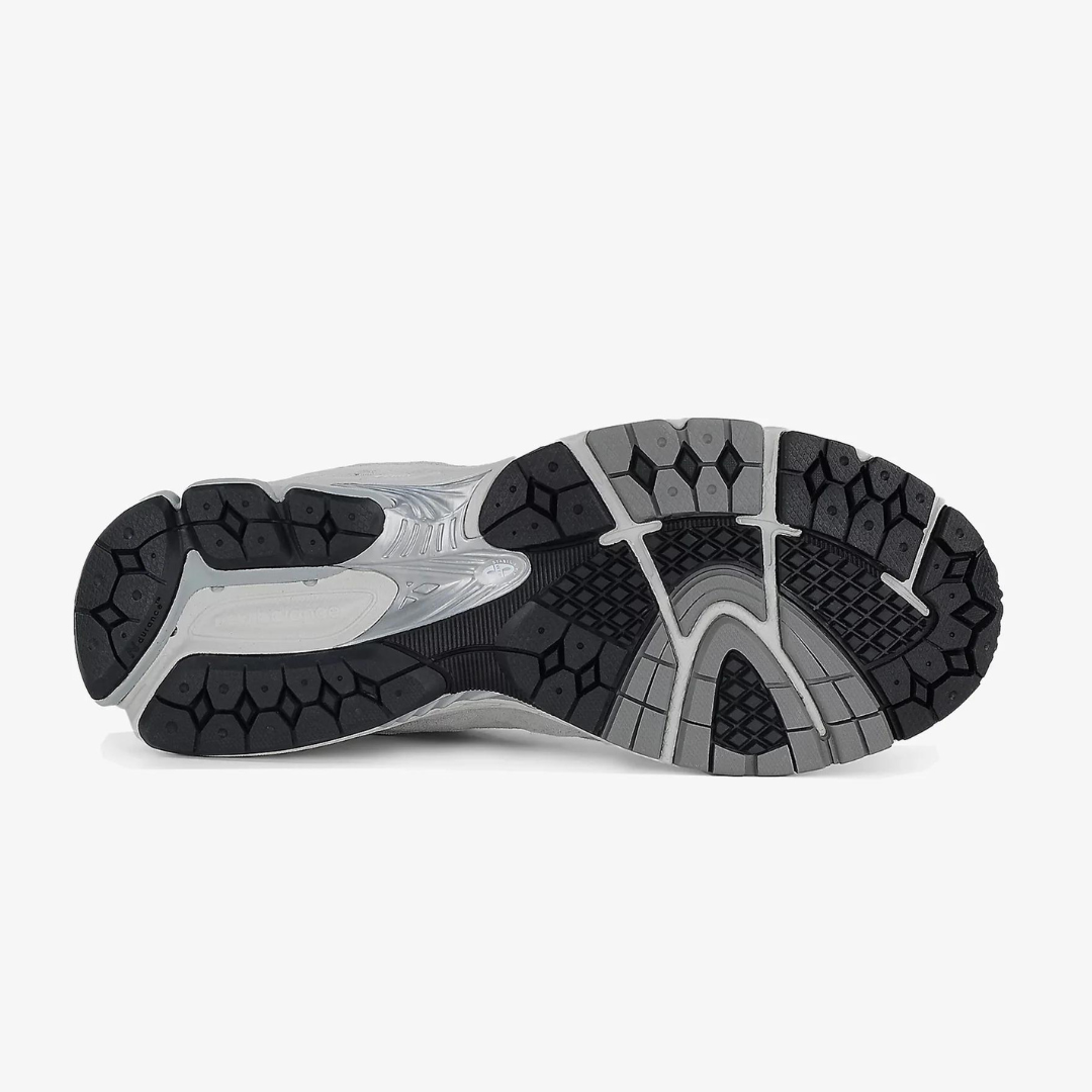 New Balance Unisex 2002 Sneakers